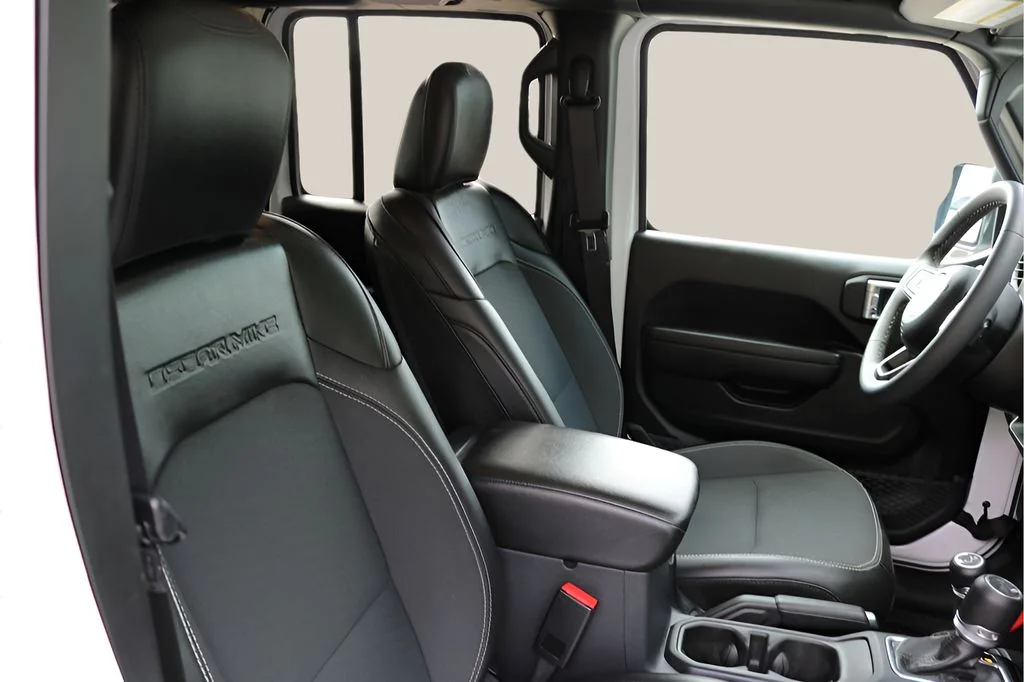 Used 2023 White Jeep Sport S image 20