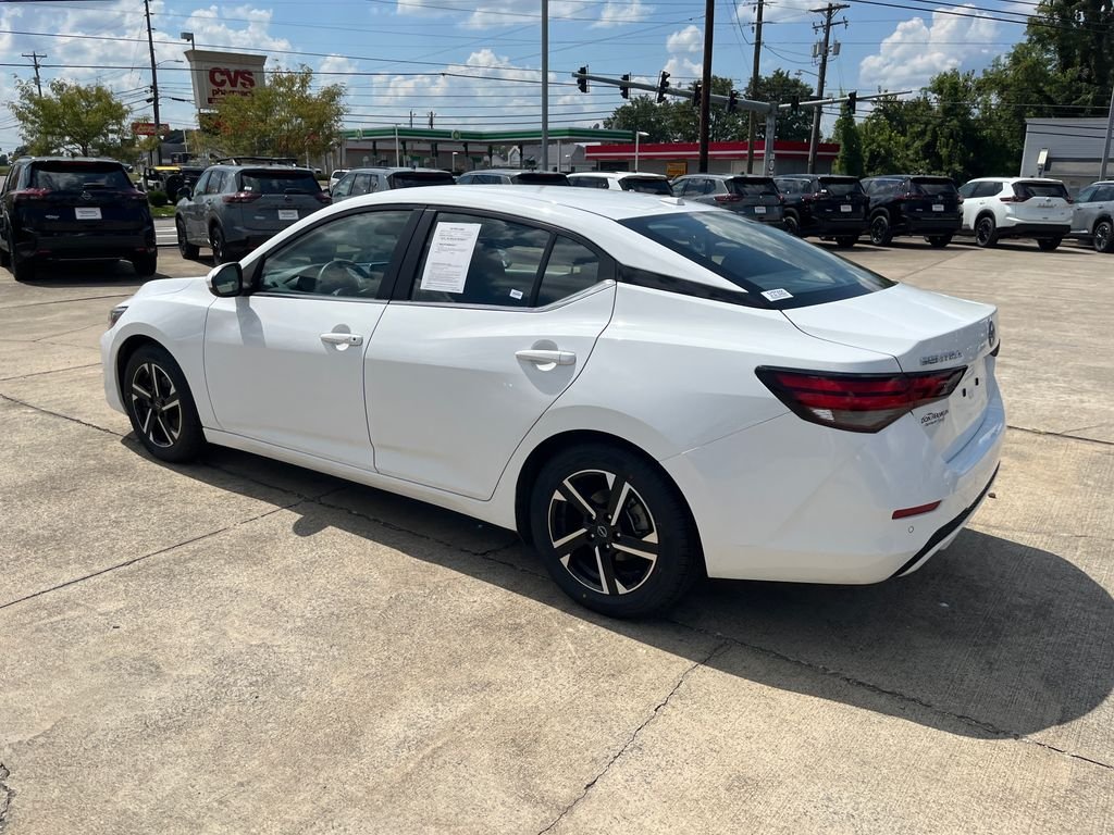 Used 2025 White Nissan SV image 3