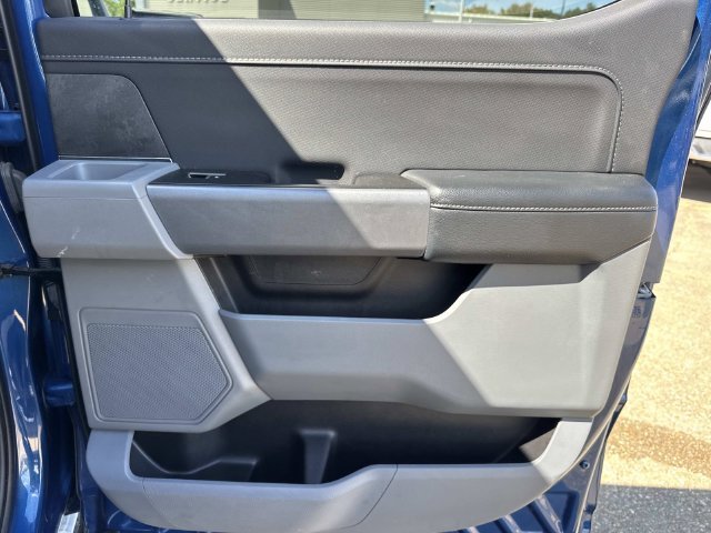 Used 2024 Blue Ford XLT image 33