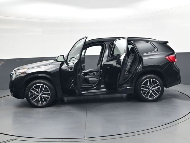 Used 2026 Black BMW xDrive28i image 35