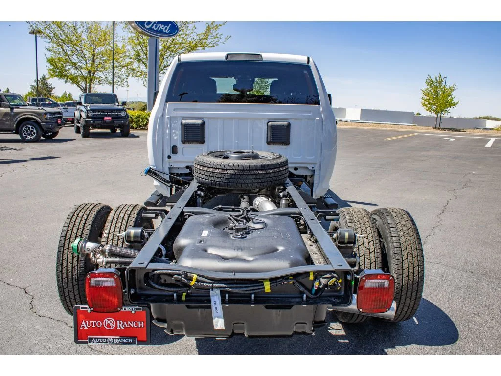 New 2026 Bright White Clearcoat Ram Tradesman image 9