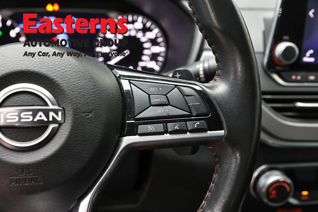 Used 2024 Black Nissan 2.5 SR image 16