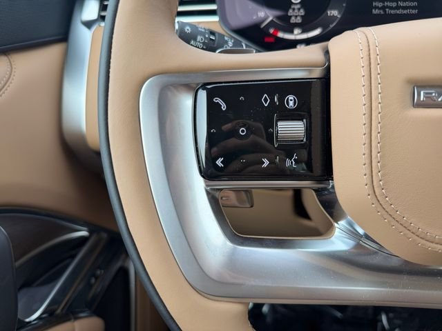 New 2026 Belgravia Green Land Rover SE image 22
