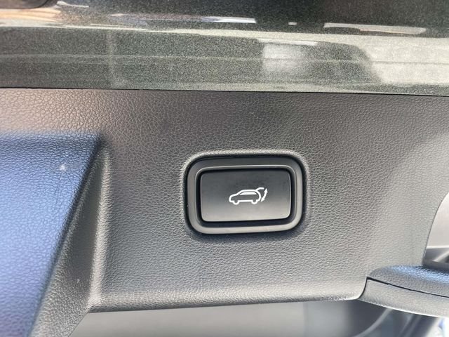 Certified Used 2022 Gray Hyundai Limited image 10