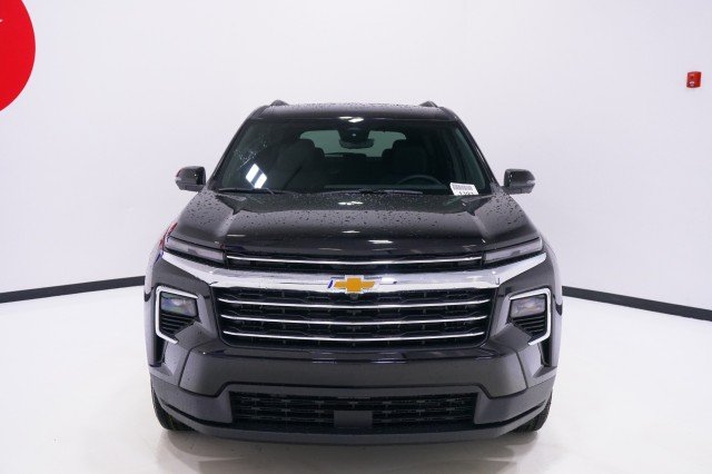 New 2026 Mosaic Black Metallic Chevrolet LT image 2