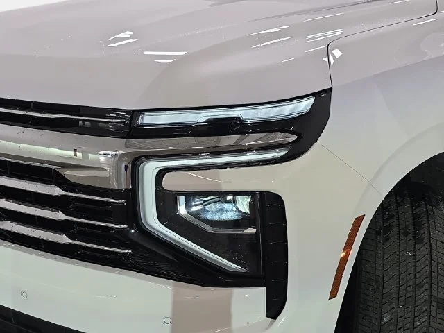 Used 2025 White Chevrolet LT image 30