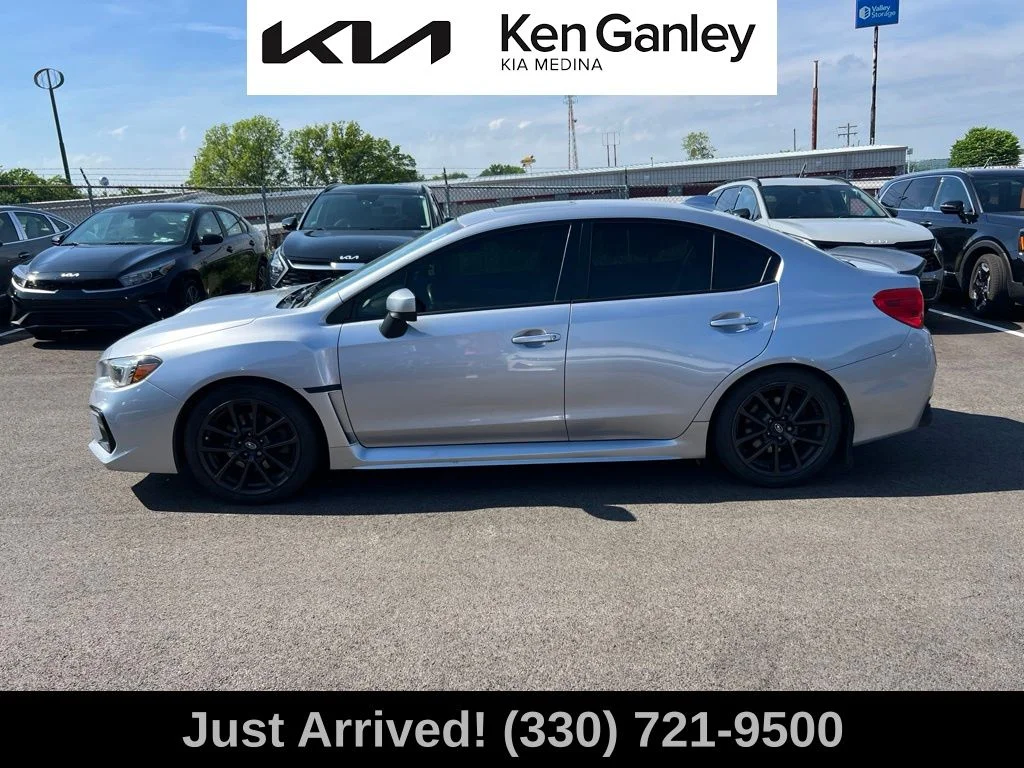 Used 2021 Silver Subaru Limited image 8