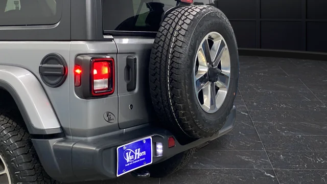 Used 2020 Billet Silver Metallic Jeep Unlimited Sahara image 39