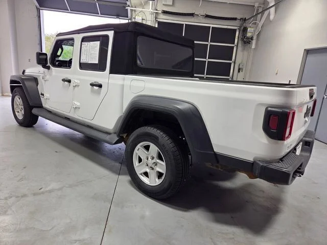 Used 2020 White Jeep Sport image 9