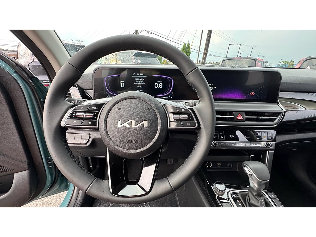 New 2026 Pluton Blue / Black Roof Kia S image 10