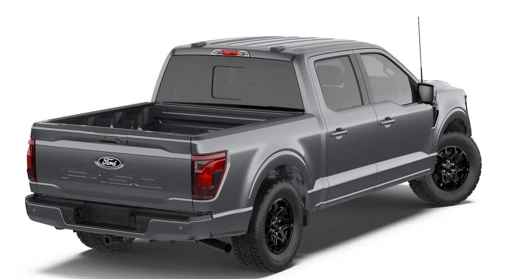 New 2026 Carbonized Gray Metallic Ford XLT image 3