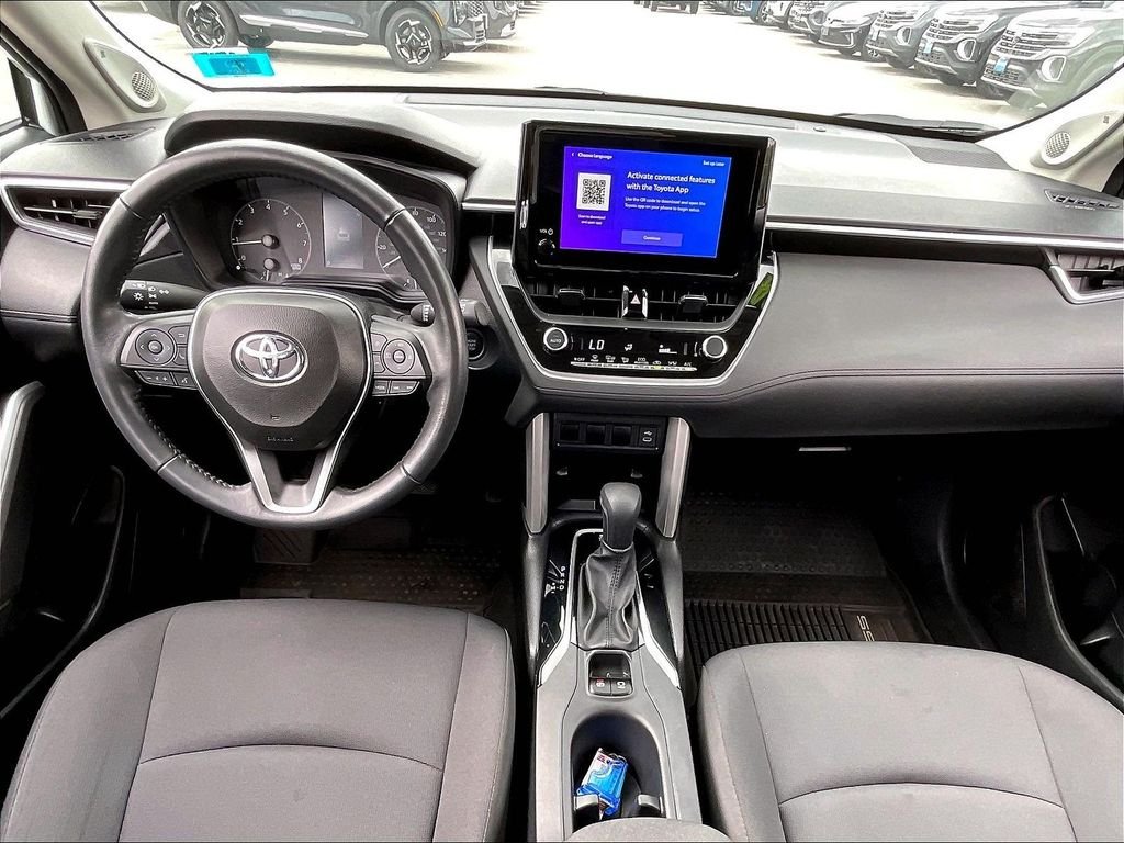 Used 2024 Wind Chill Pearl Toyota LE image 20