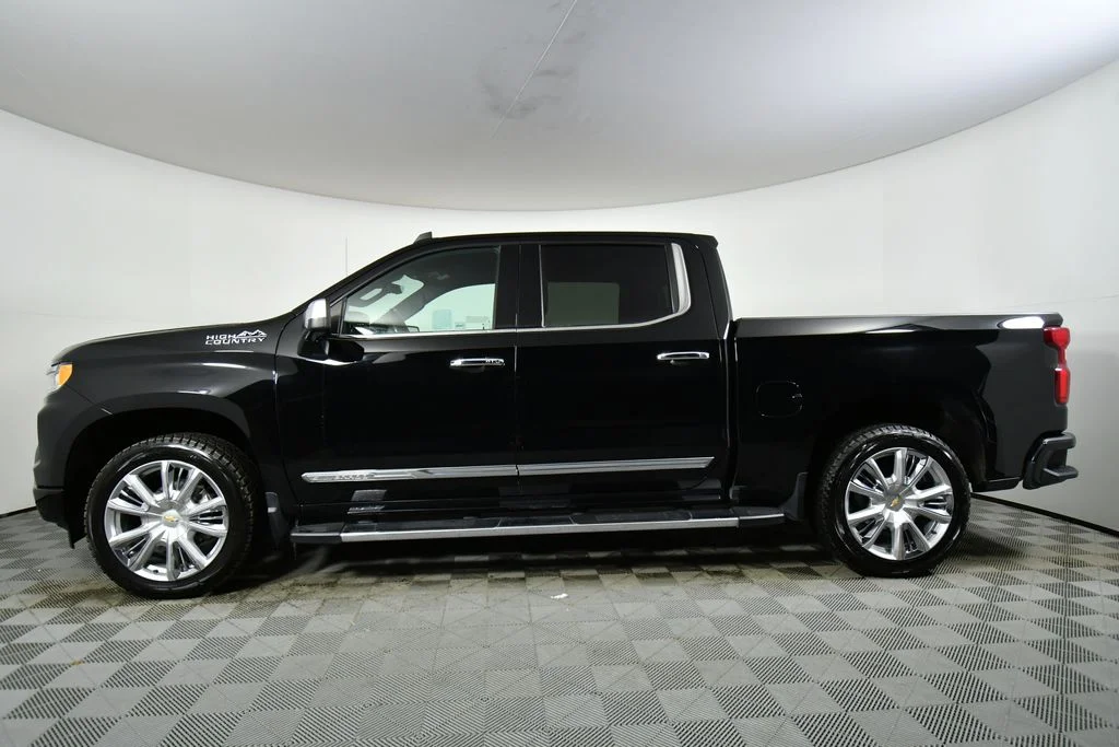 2023 Chevrolet Silverado 1500 High Country - Photo 16
