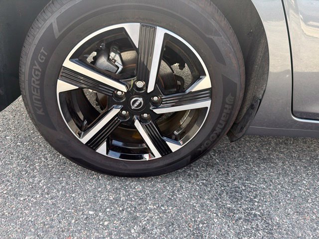 Used 2025 Gray Nissan SV image 11