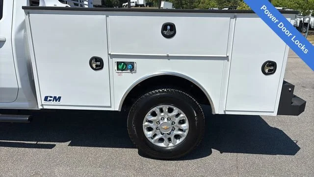 Used 2025 Summit White Chevrolet LT image 35