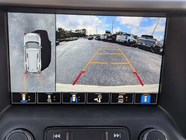 Used 2021 WHITE FROST TRICOAT GMC Denali image 22