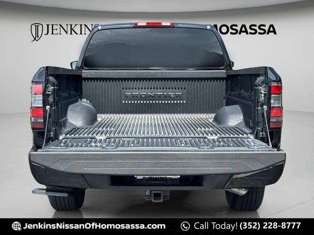 Used 2023 Black Nissan SV image 21