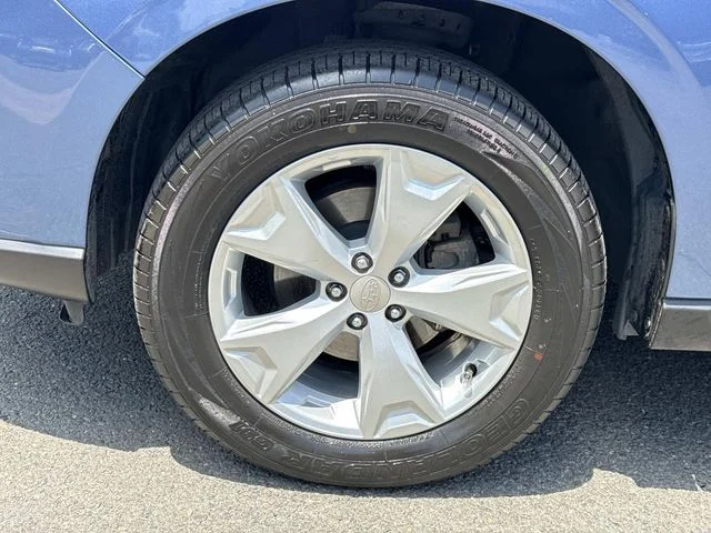 Used 2016 Blue Subaru 2.5i Limited image 12