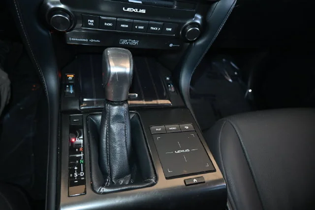 Used 2023 Black Lexus 460 image 35