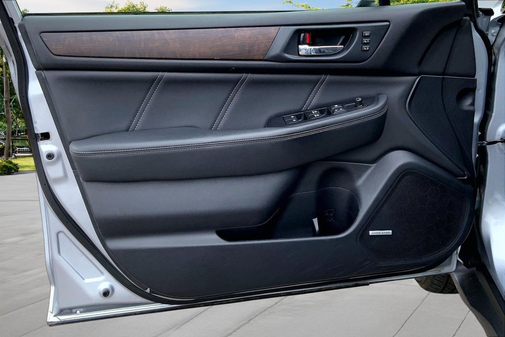 Used 2019 Silver Subaru 2.5i image 20