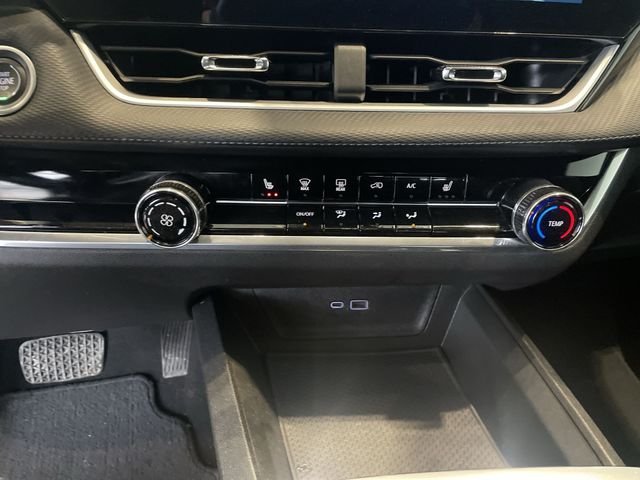 2025 Chevrolet Equinox LT - Photo 25