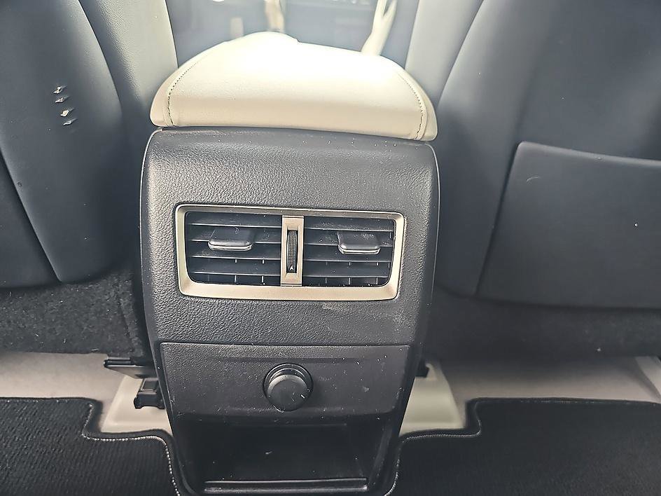 Used 2017 Silver Lining Metallic Lexus RX 350 Premium image 32