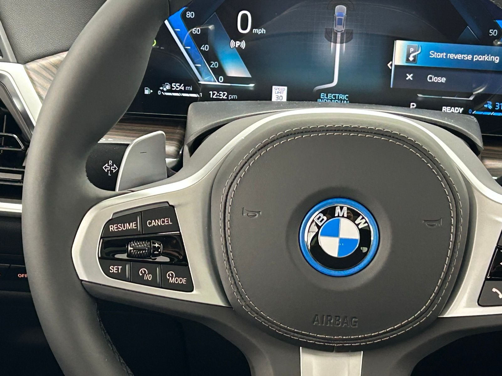 New 2026 Dravit Gray Metallic BMW xDrive50e image 11