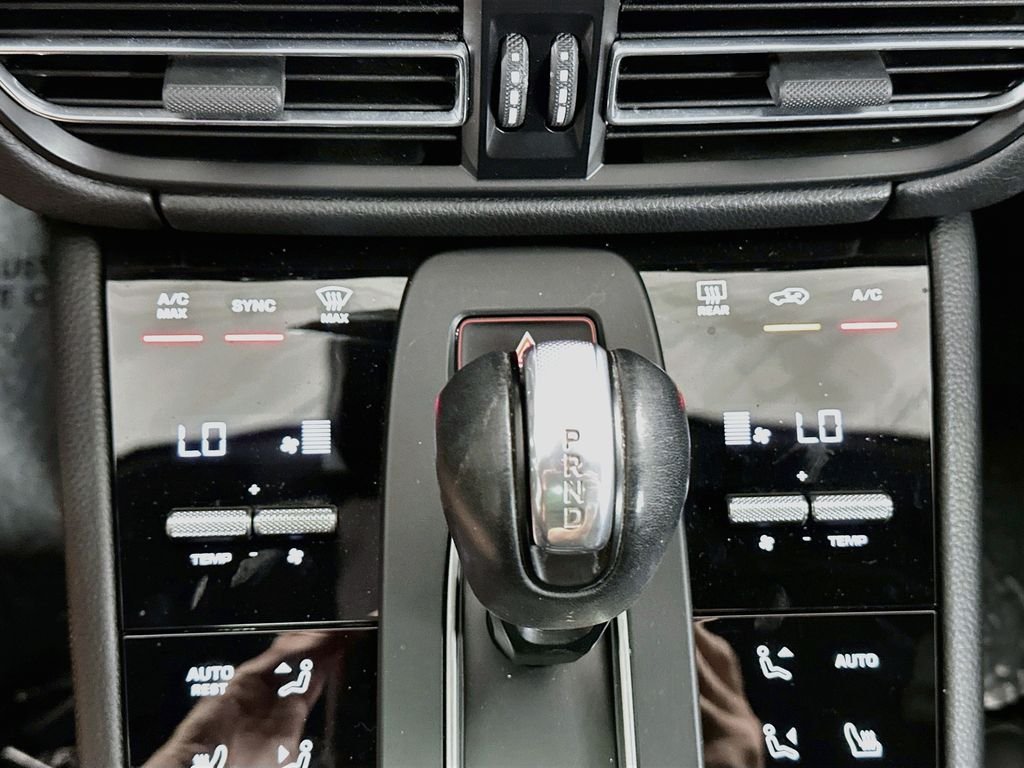 Used 2022 Black Porsche Base image 17