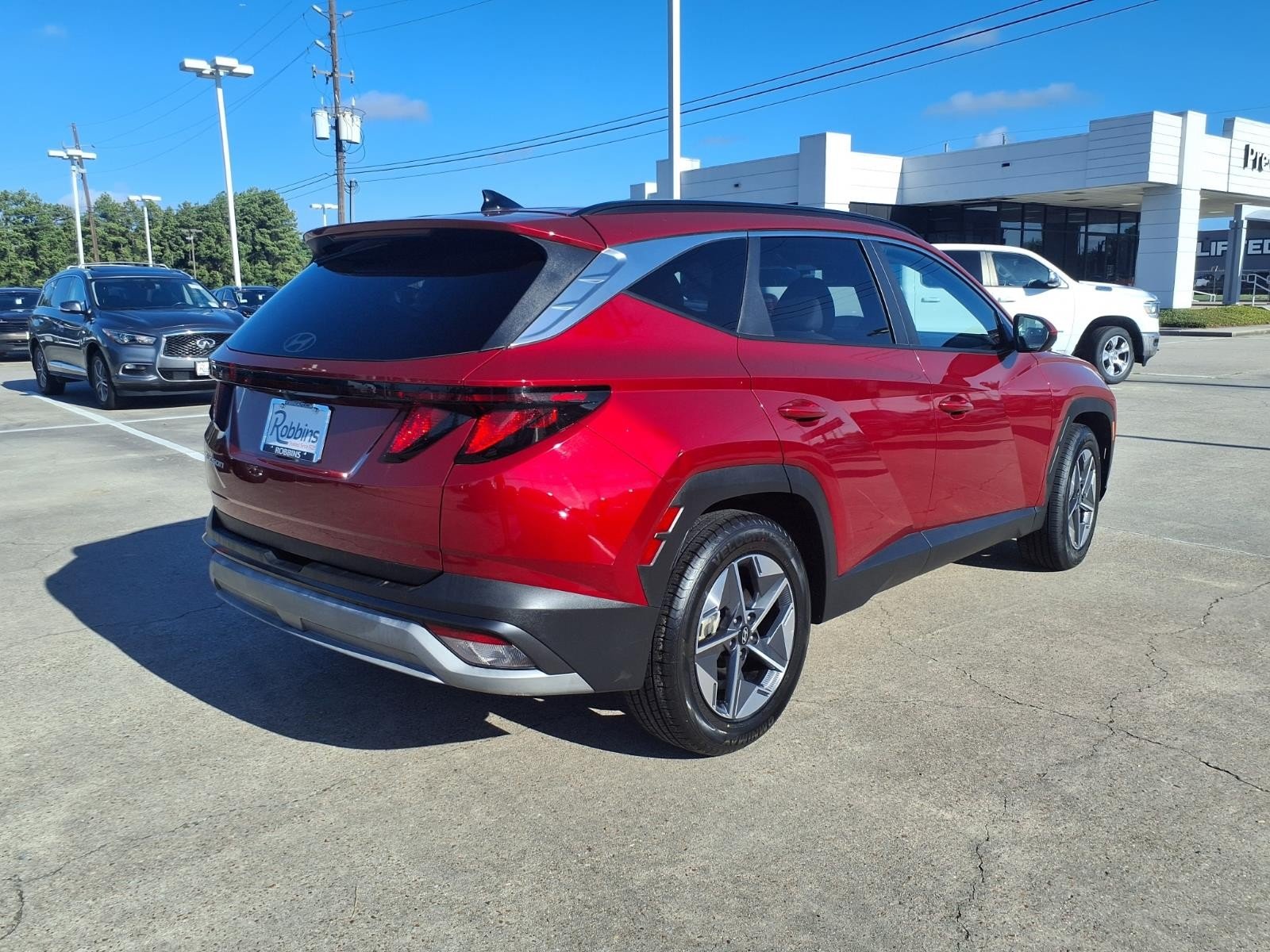 Used 2025 Ultimate Red Hyundai SEL image 2
