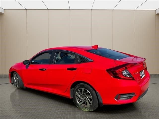 Used 2018 Red Honda EX image 18