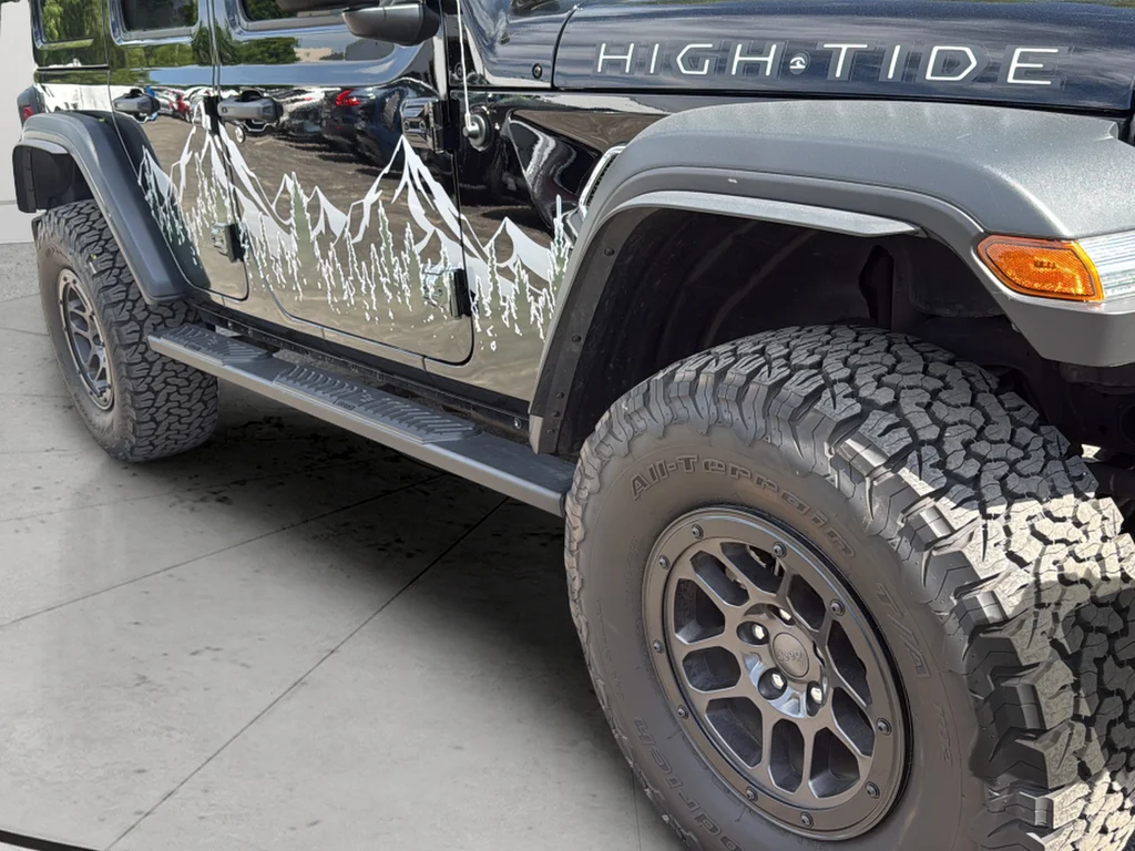 Used 2023 Black Jeep High Tide image 12