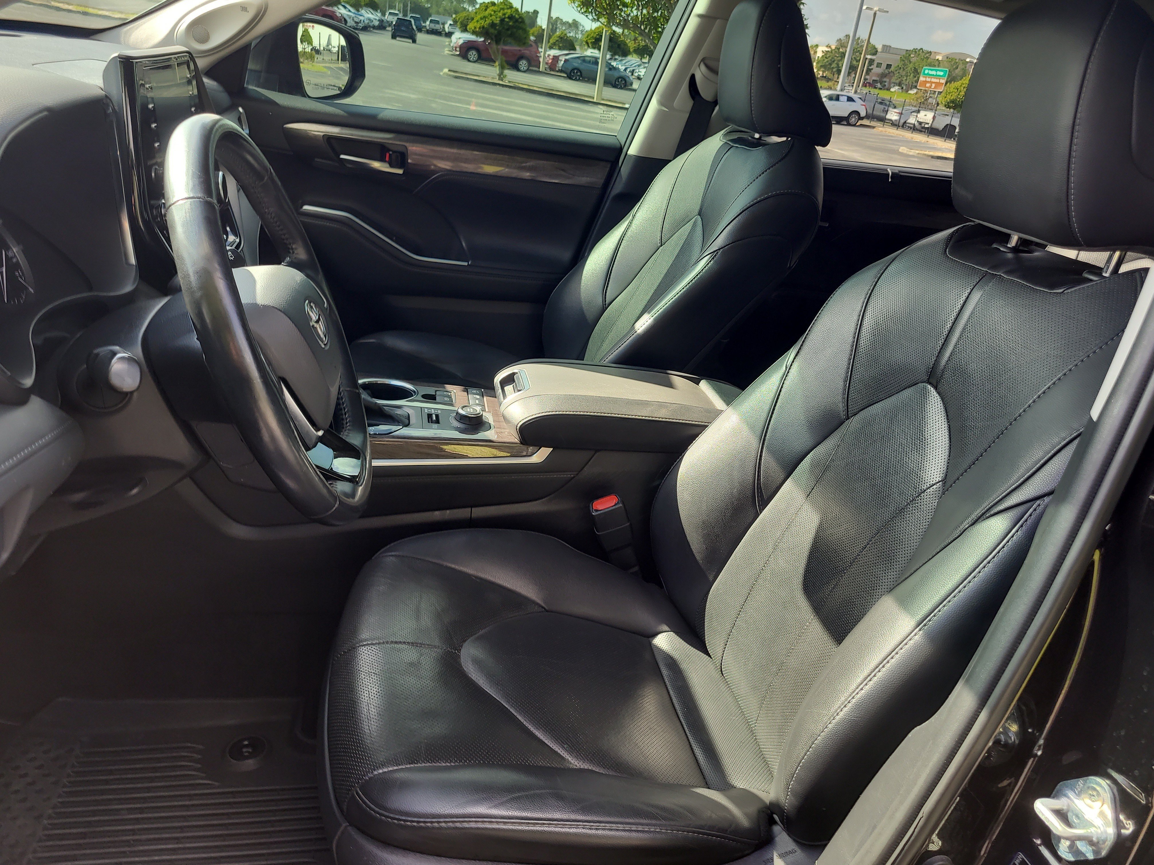 Used 2021 Amber Toyota Limited image 22