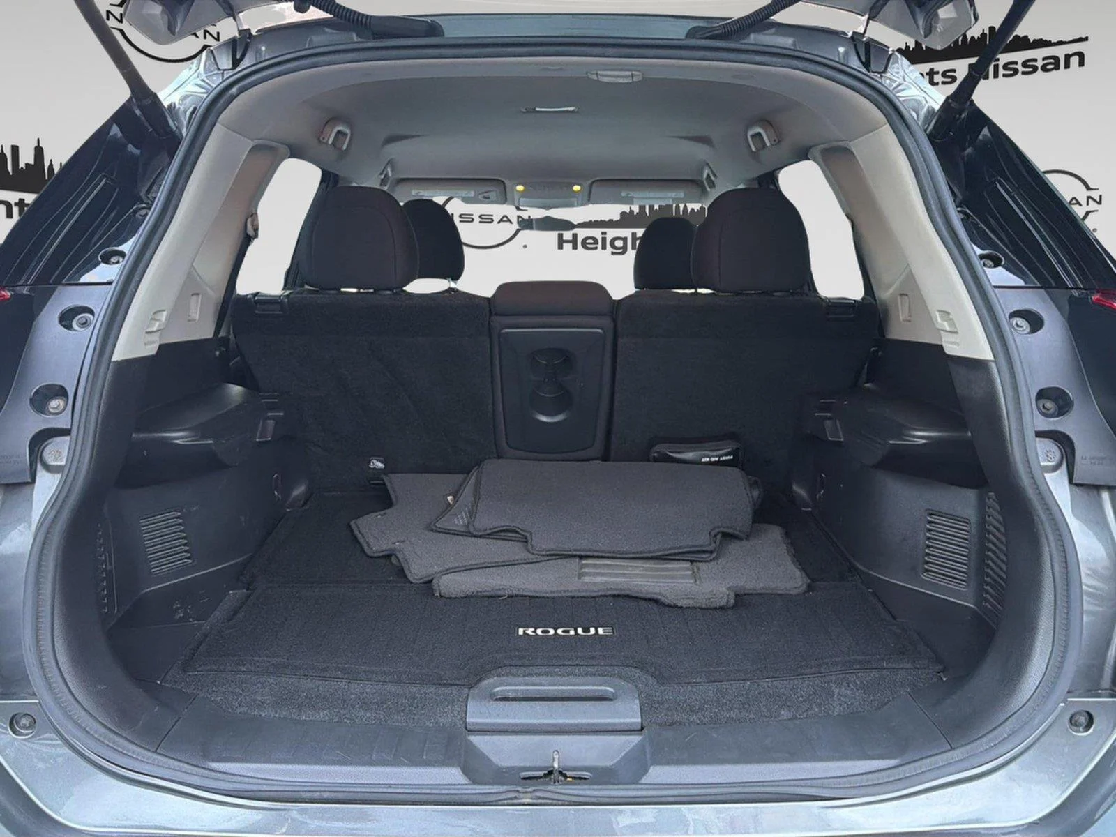 Used 2018 Gun Metallic Nissan SV image 26