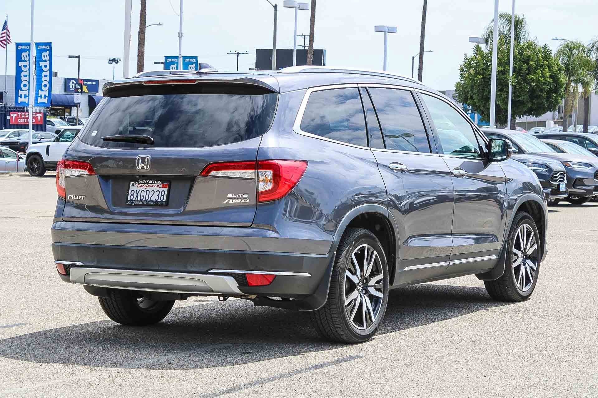Certified Used 2022 Modern Steel Metallic Honda AWD ELITE image 34