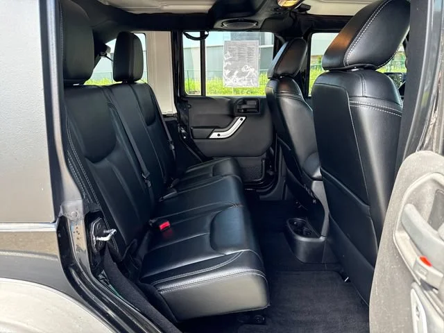 Used 2014 Black Clearcoat Jeep Unlimited Rubicon image 11