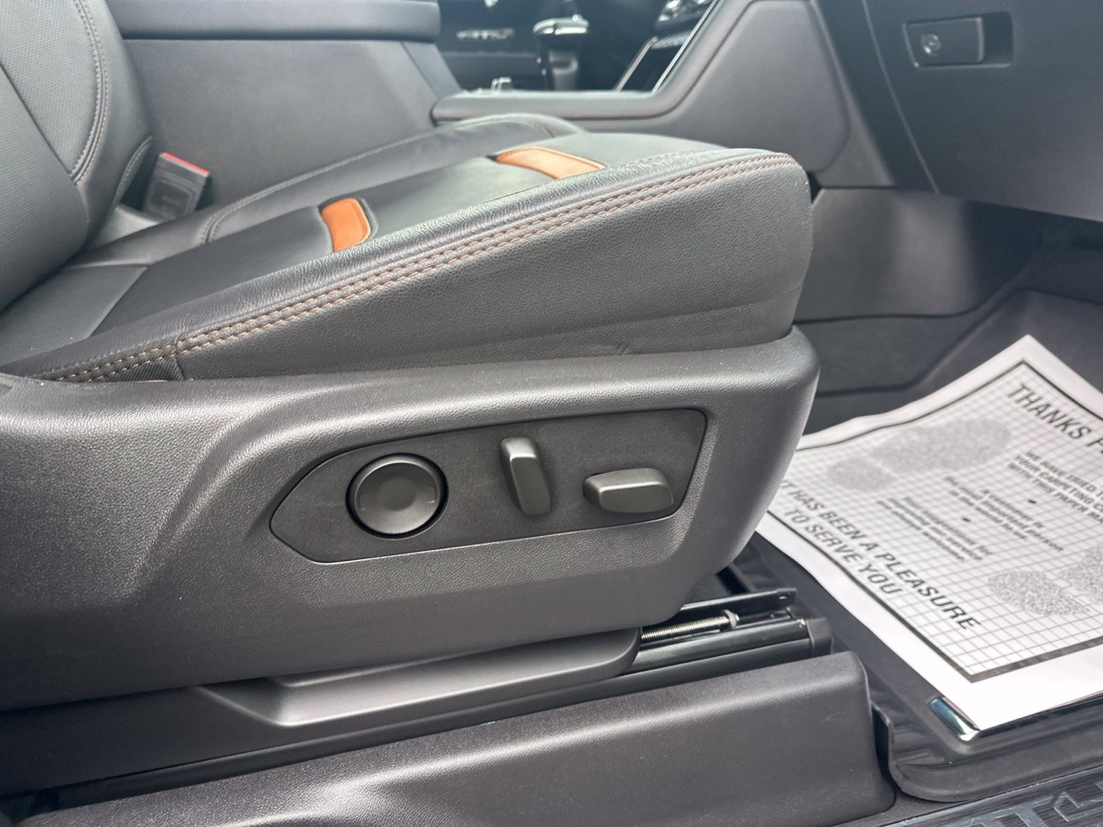 Used 2025 Gray GMC AT4 image 39