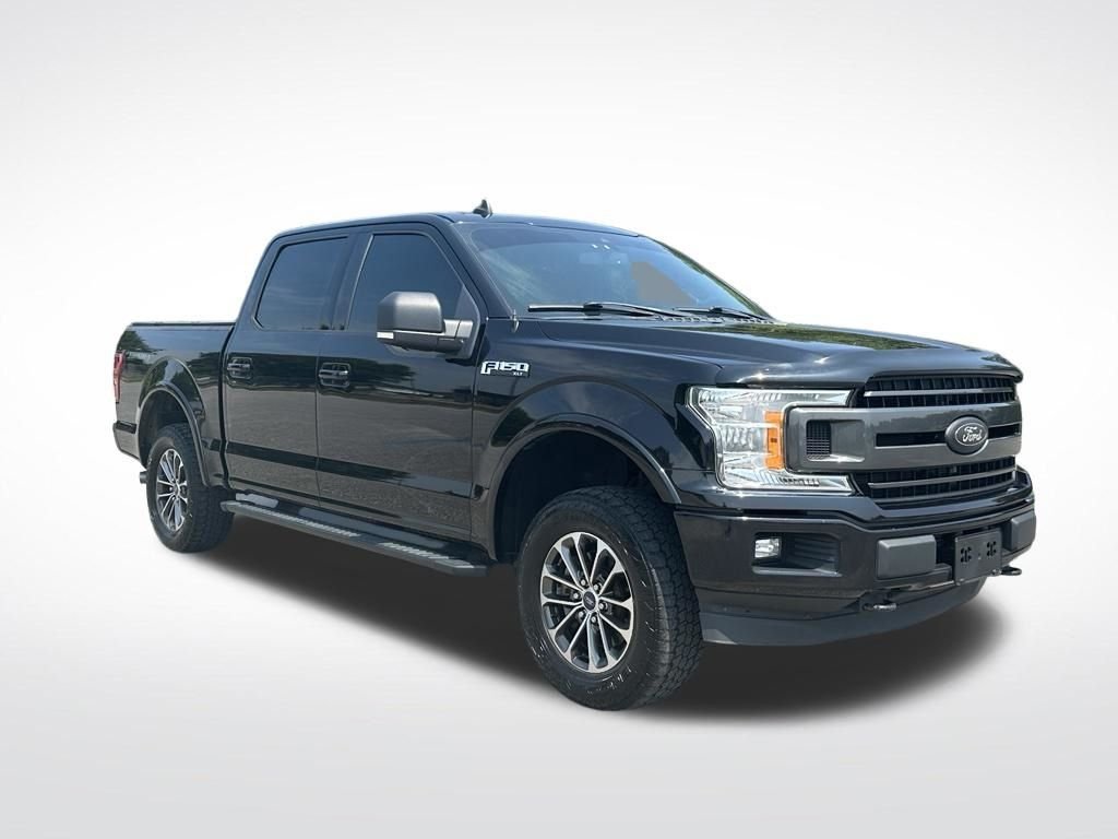 Used 2020 Black Ford XLT image 9