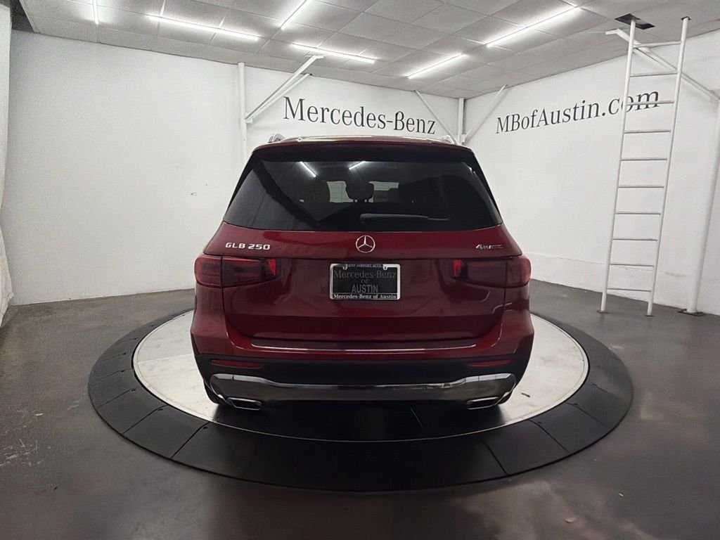 New 2026 MANUFAKTUR Patagonia Red Metallic Mercedes-Benz GLB 250 image 6