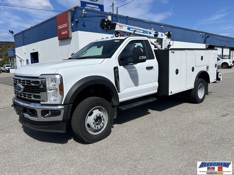 2025 Ford F-600 Super Duty Chassis Cab