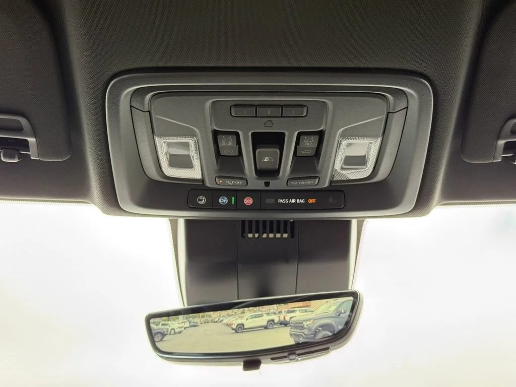 2026 Chevrolet Silverado 1500 ZR2 - Photo 13