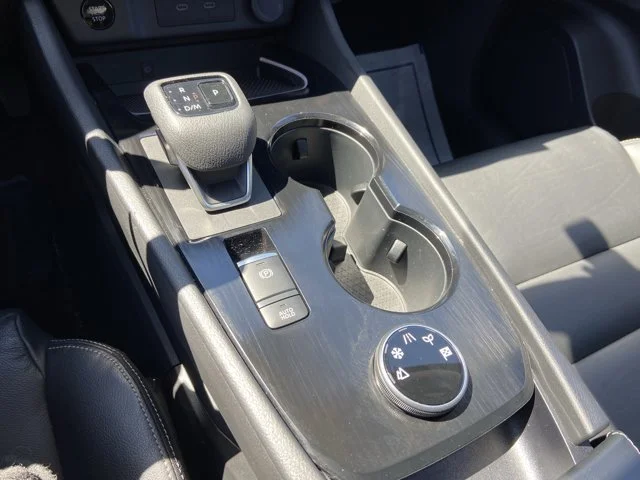 2025 Nissan Rogue SL - Photo 22