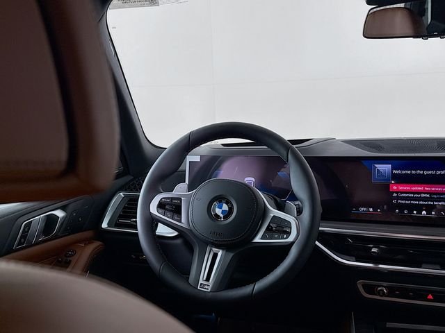 Used 2026 White BMW M60i image 11