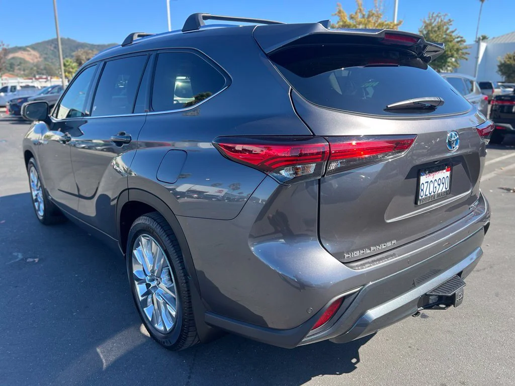 Used 2021 Gray Toyota Limited image 7