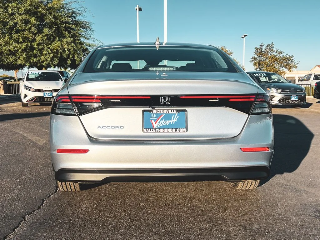 New 2026 Solar Silver Metallic Honda LX image 7