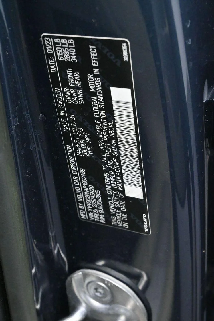 Used 2023 Blue Volvo Plus image 39