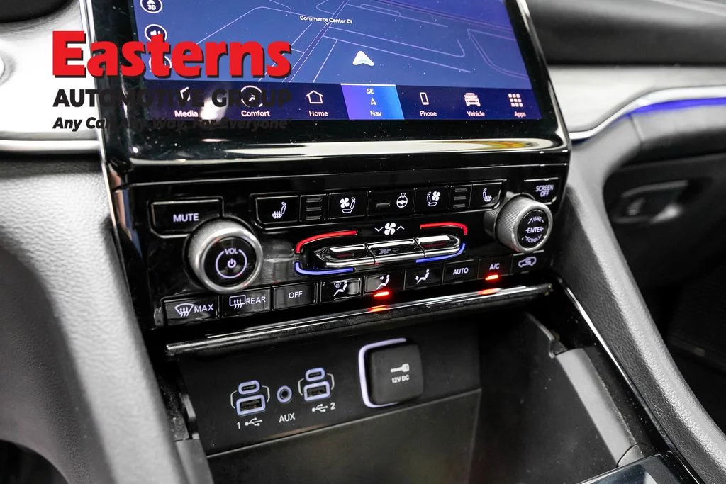 Used 2022 White Jeep Overland 4xe image 19