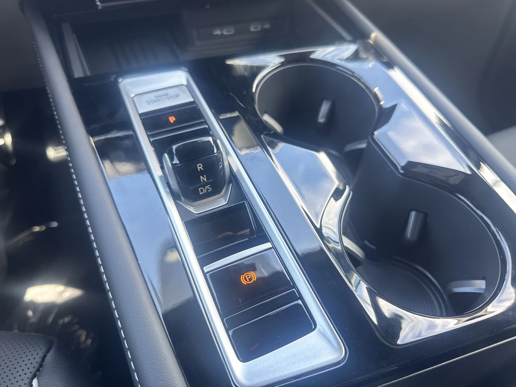 New 2026 Pure Gray Volkswagen 2.0T SEL Premium R-Line image 28