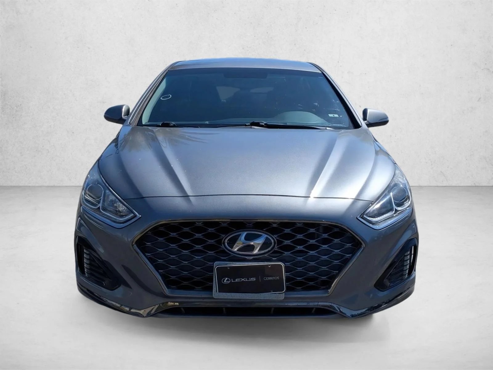 Used 2019 Machine Gray Hyundai SEL image 2