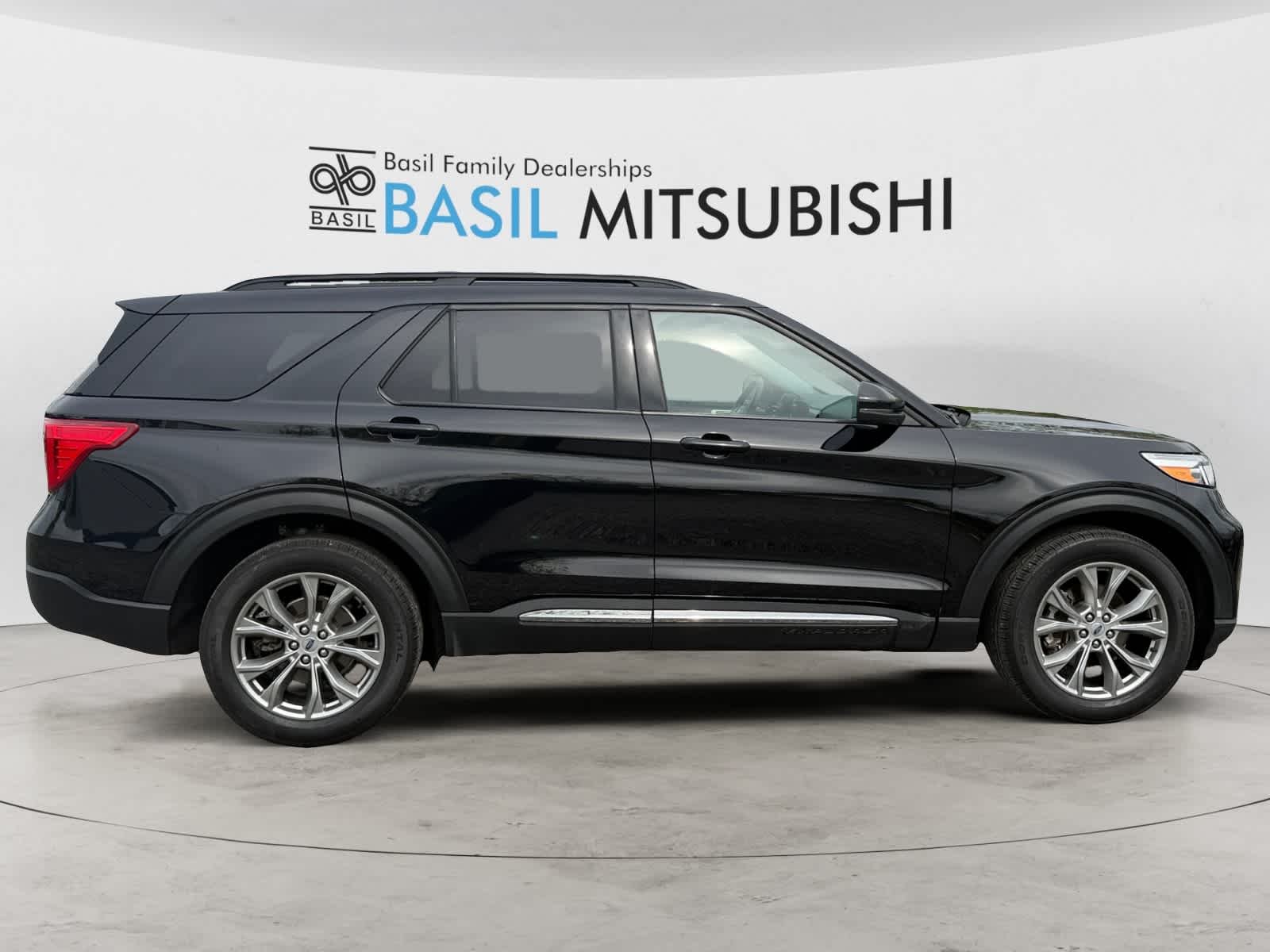 Used 2023 Agate Black Ford XLT image 8