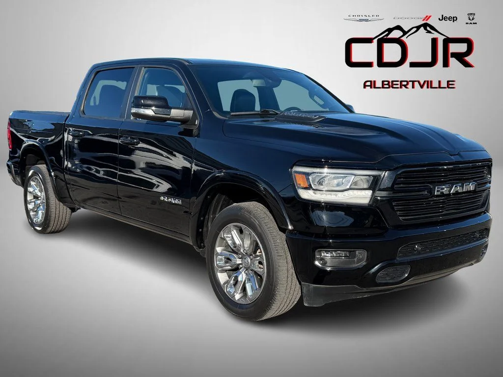 2020 RAM 1500 Laramie 4x4 Crew Cab 5'7's photo